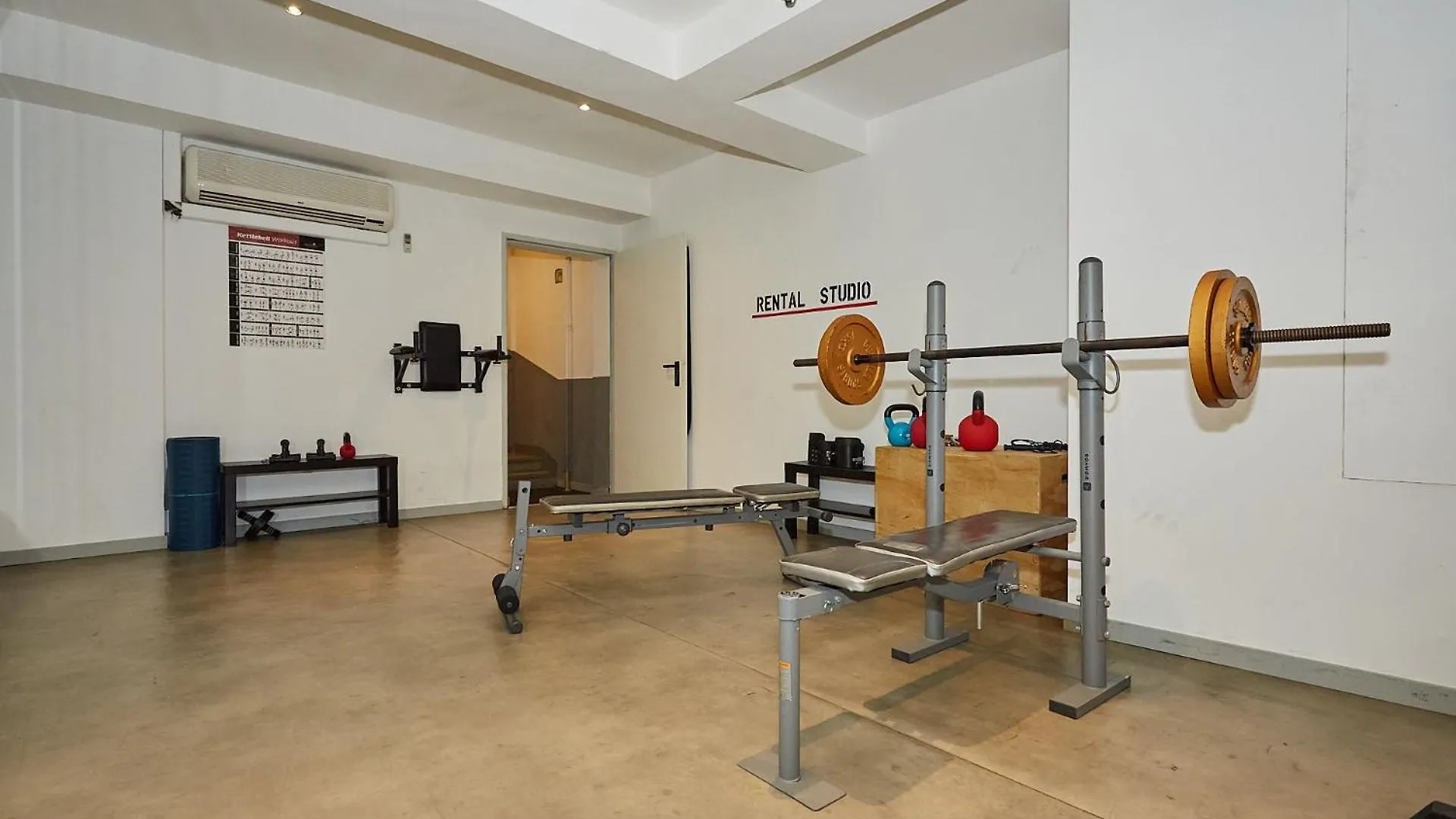 Pier Capponi Studios Milano Lägenhet