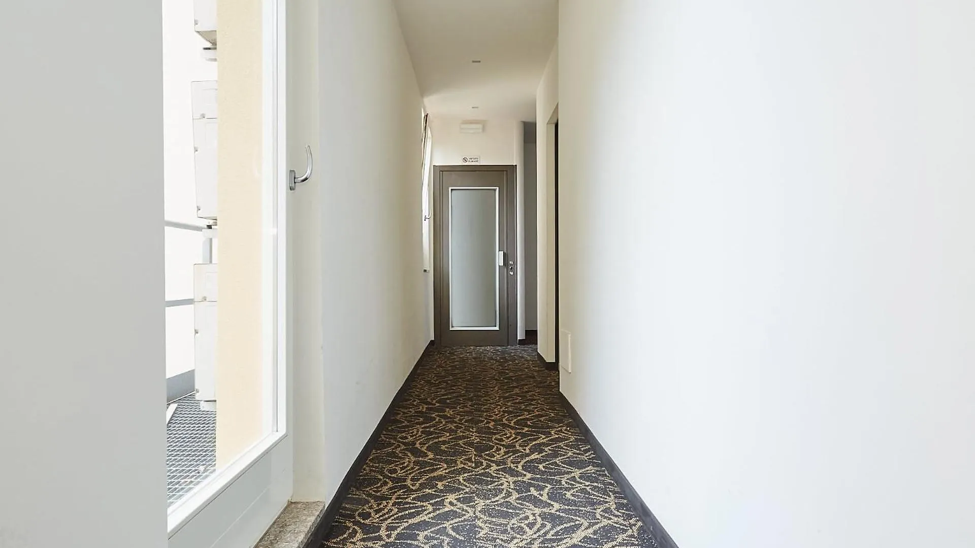 Lägenhet Pier Capponi Studios Milano Italien